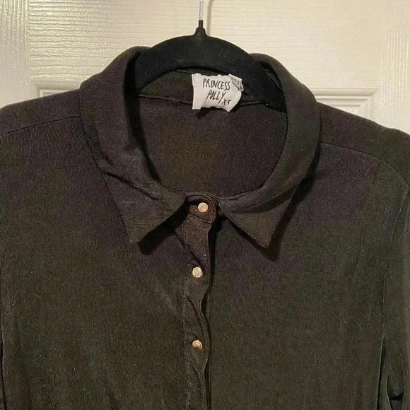 Princess Polly Black Stretchy Snap Front Long Sleeve Collared Top Size 12 - Picture 2 of 11